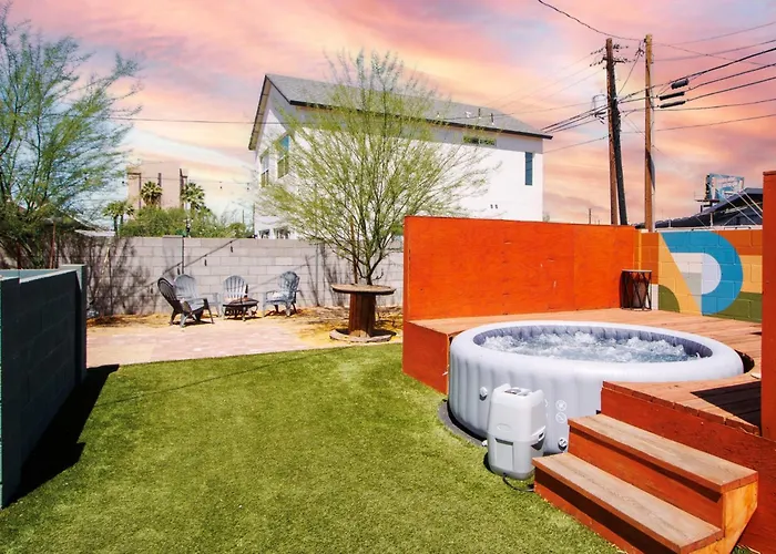 Guest house Unique*new*hot Tub Studio*mins To Dt & Phx Airport 4*